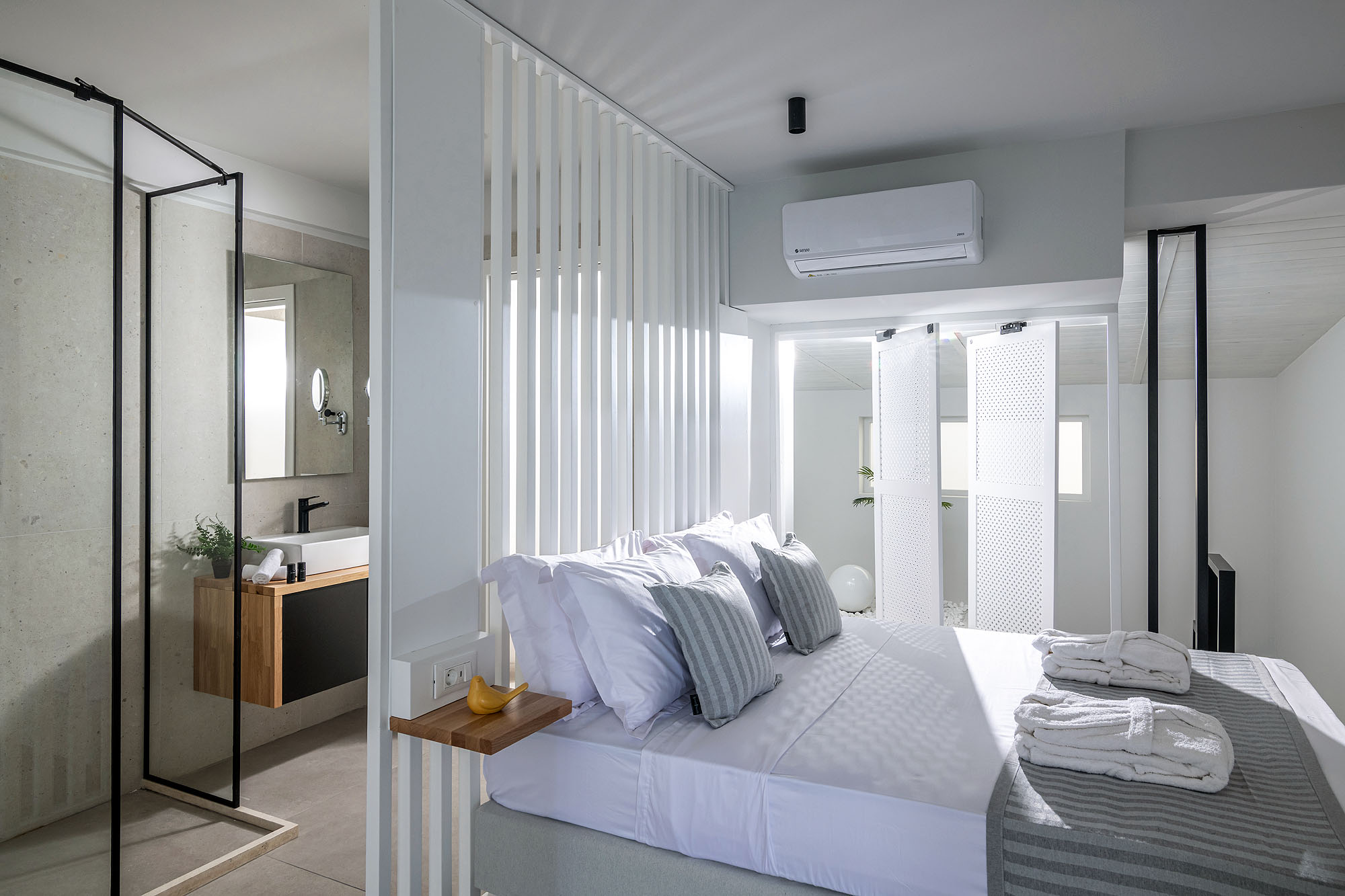 salty sea suites