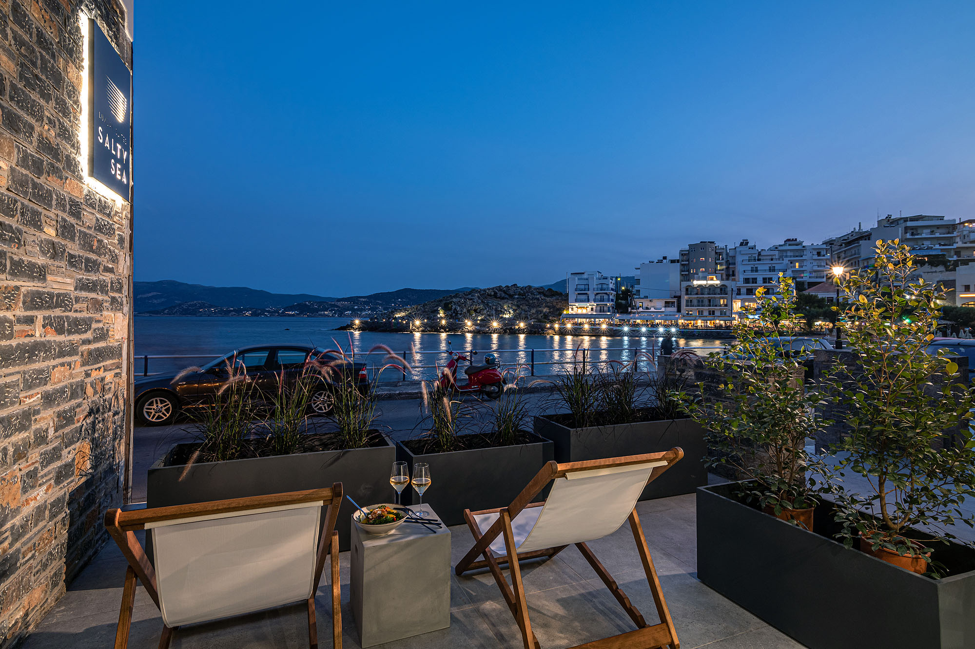 salty sea suites