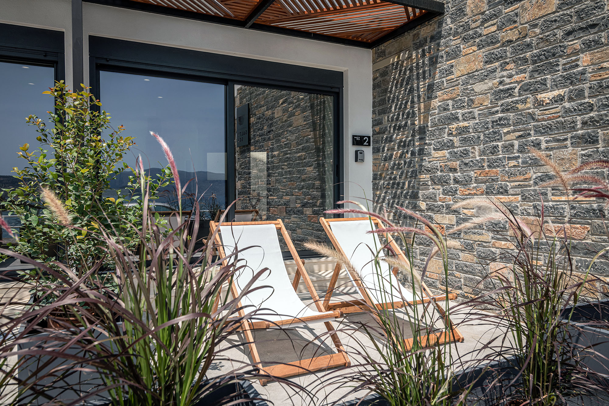 salty sea suites